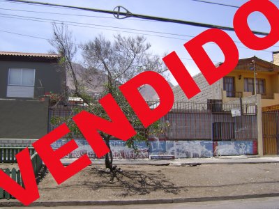 Gran terreno ubicado en sector centro de la ciudad ideal para constructoras o particulares que quieran invertir en un gran proyecto inmobiliario.
!! EXCELENTE BARRIO!!